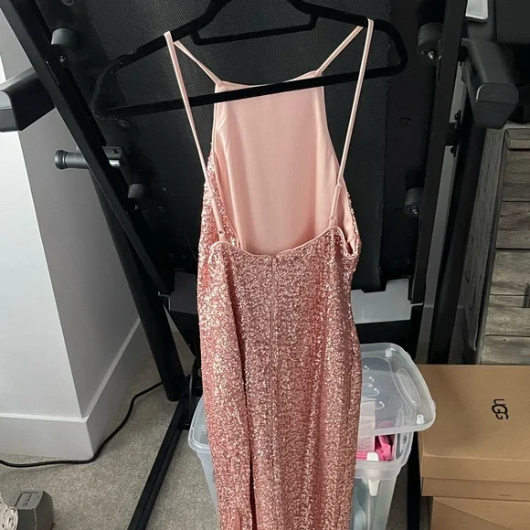 BNWT ROSE GOLD SEQUIN DRESS FROM ASOS - Picture 3 of 4